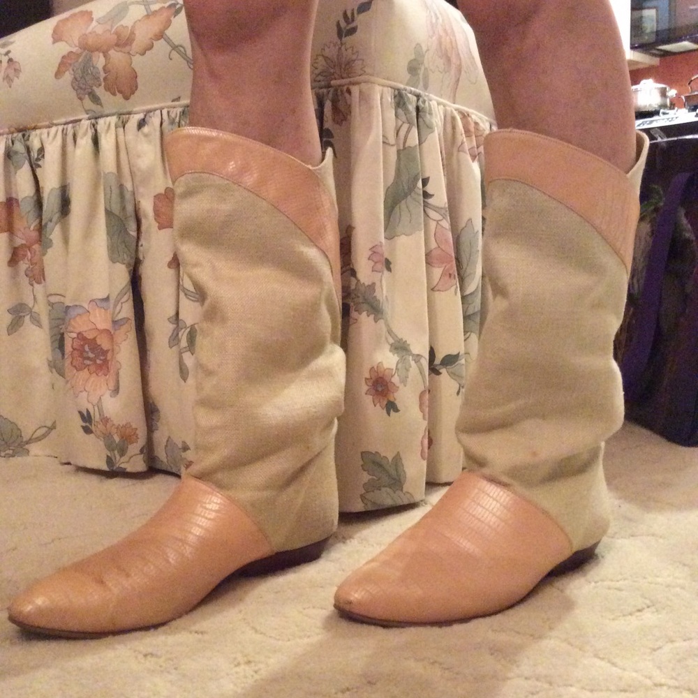 Linen Boots - Picture 2 of 7